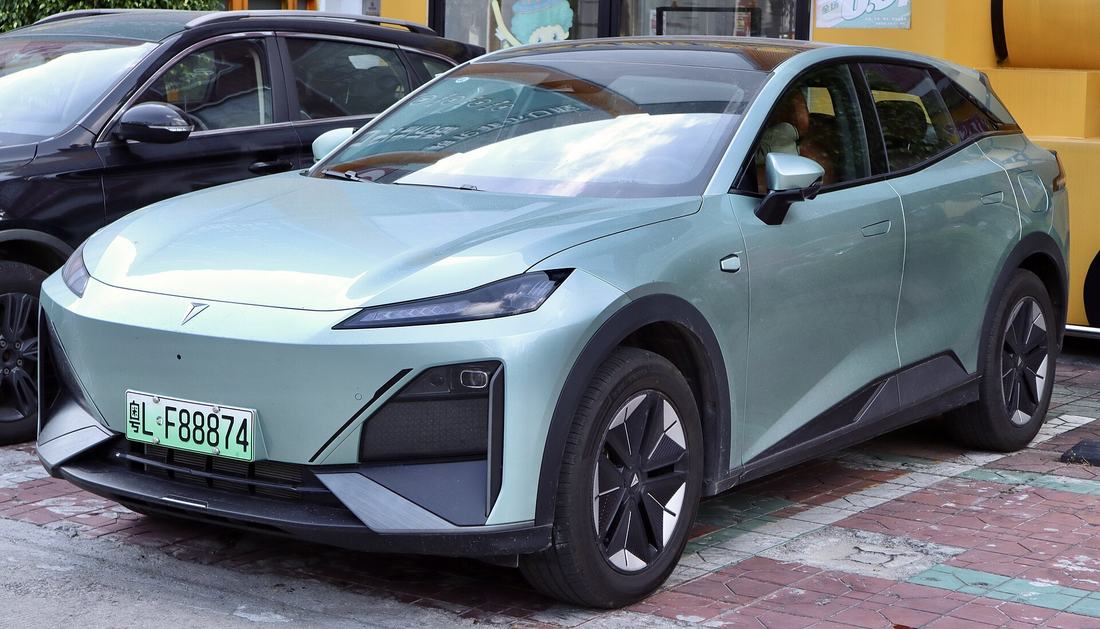 Elektroauto an der Ladesäule