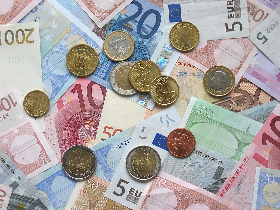 Euro-Münzen und -Scheine